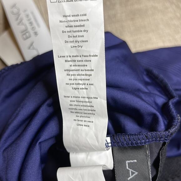 LA BLANCA Women's Island Goddess One Shoulder One Piece Swimsuit - Picture 11 of 13